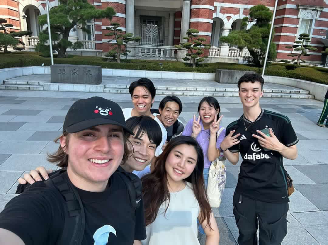 留学で出会った友達と帰国後、再開した写真。帰国してからも、日本に旅行に来てたり、留学先に戻った時に再開できるのは非常に楽しい